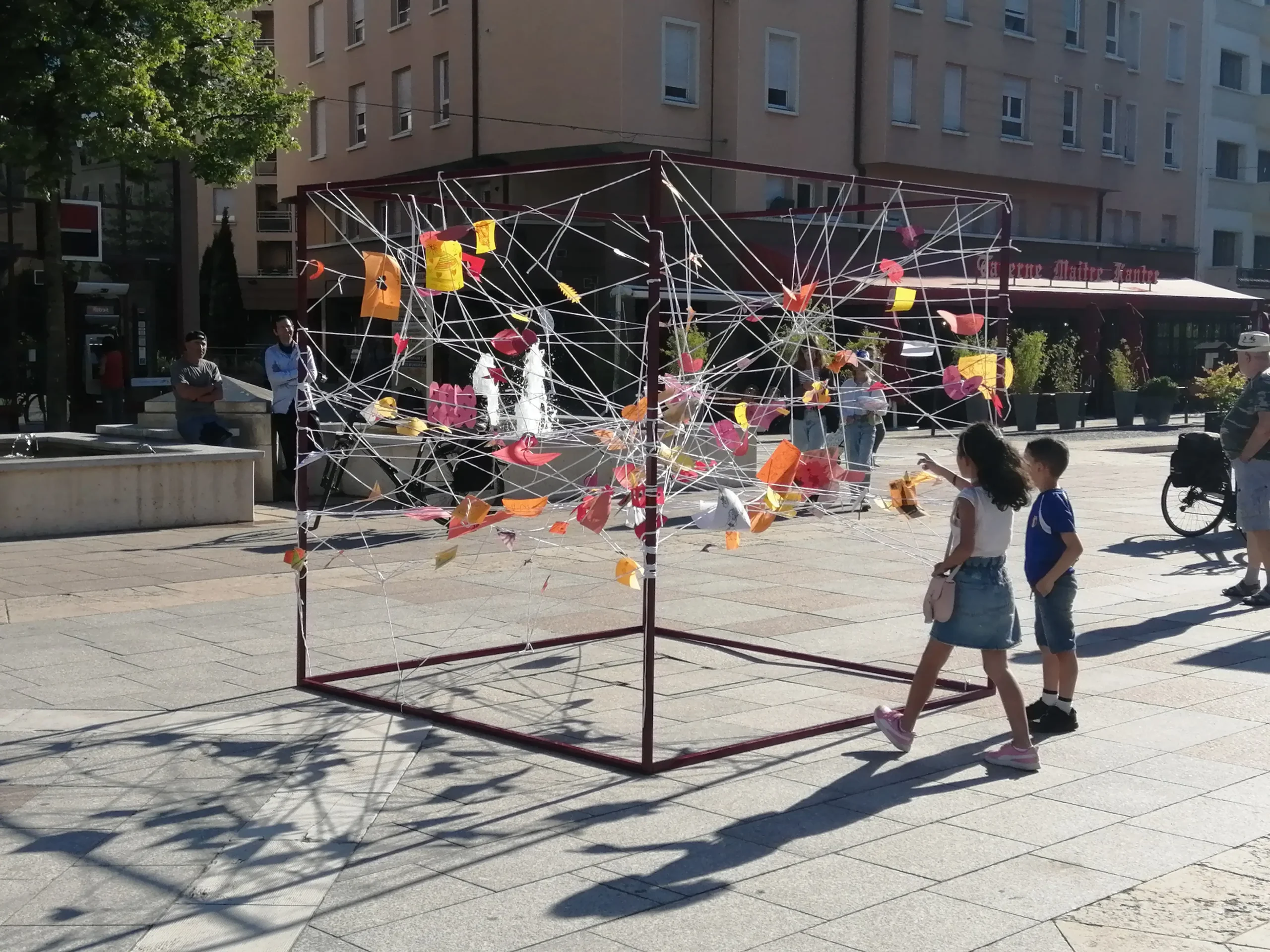 À vos souhaits — Paris 14, Annemasse
